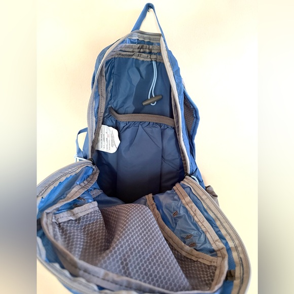 Mystery Ranch In and Out 19L Backpack - Picture 5 of 8